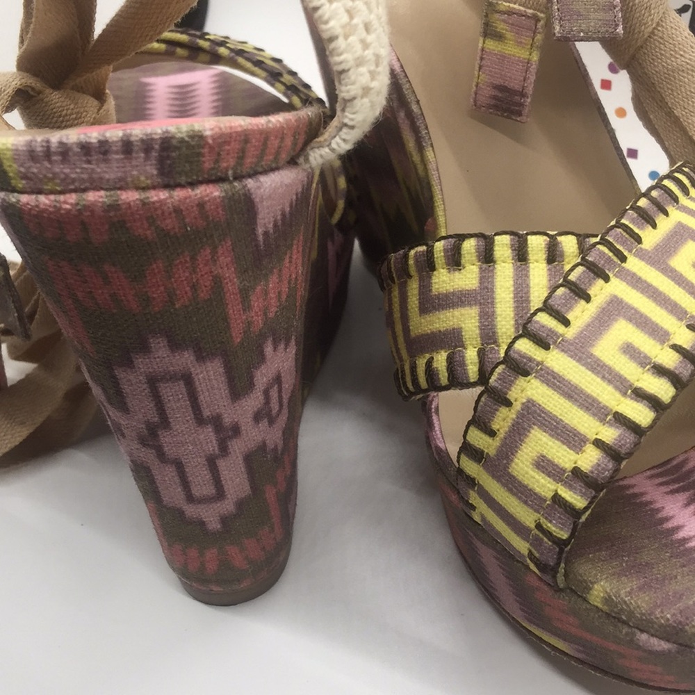 Stuart Weitzman for Theodore Callum Heel - Picture 7 of 8